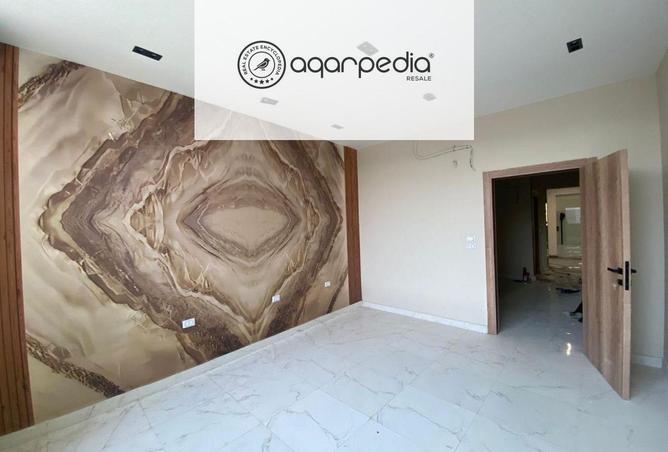 8121583 - Property Image 3