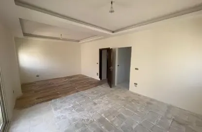 مساحات مكتبية - استوديو - 2 حمامات للايجار في المنطقة د - حى جنوب الاكايمية - مدينة القاهرة الجديدة - القاهرة