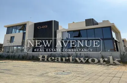 Whole Building - Studio - 2 Bathrooms for sale in Heartwork - The 5th Settlement - New Cairo City - Cairo