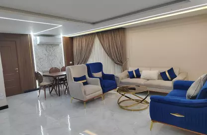 Apartment - 3 Bedrooms - 3 Bathrooms for rent in Al Batal Ahmed Abd El Aziz St. - Mohandessin - Giza