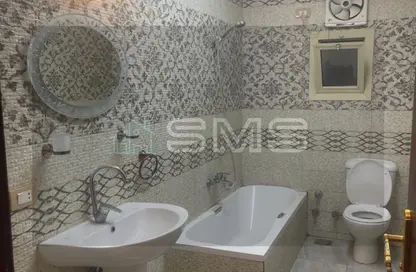 شقة - 3 غرف نوم - 2 حمامات للايجار في عمارات البنفسج - البنفسج - مدينة القاهرة الجديدة - القاهرة