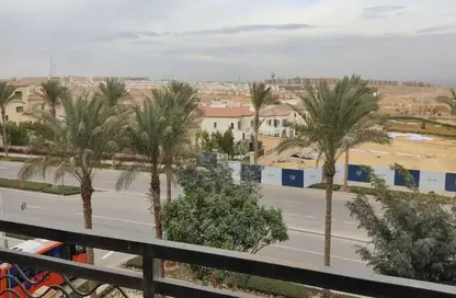 شقة - 3 غرف نوم - 3 حمامات للبيع في التو - اب تاون كايرو - المقطم - القاهرة