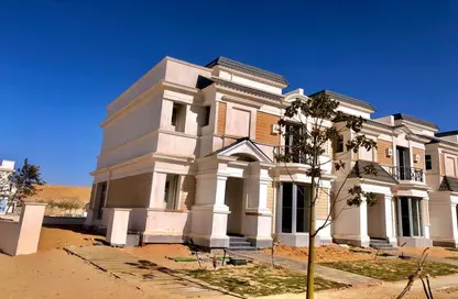 Townhouse - 3 Bedrooms - 3 Bathrooms for sale in Mountain View iCity October - 6 October Compounds - 6 October City - Giza