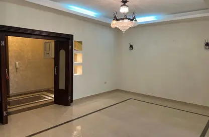 شقة - 4 غرف نوم - 3 حمامات للايجار في بيفرلي هيلز - كمبوندات الشيخ زايد - الشيخ زايد - الجيزة