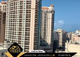 شقة - 3 غرف نوم - 3 حمامات for للبيع in شارع غاربو بك - زيزينيا - حي شرق - الاسكندرية