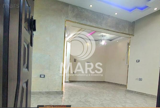 8051272 - Property Image 3