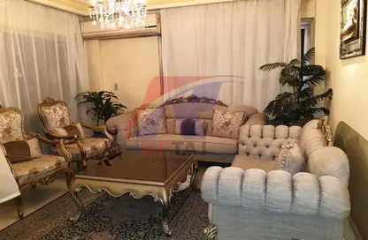Apartment - 3 Bedrooms - 2 Bathrooms for rent in Ezzat Salama St. - 6th Zone - Nasr City - Cairo