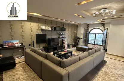 Apartment - 3 Bedrooms - 3 Bathrooms for sale in Al Narges 4 - Al Narges - New Cairo City - Cairo