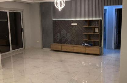 Apartment - 3 Bedrooms - 2 Bathrooms for sale in Degla Palms - Al Wahat Road - 6 October City - Giza