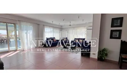 فيلا - 4 غرف نوم - 4 حمامات للبيع في بيت البحر - سيدي حنيش - الساحل الشمالي