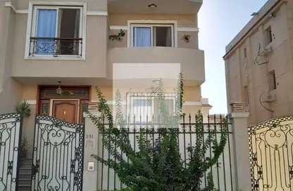 Twin House - 6 Bedrooms - 4 Bathrooms for sale in Yasmine District - 14th District - Sheikh Zayed City - Giza