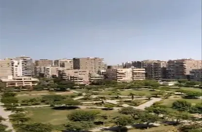 شقة - 3 غرف نوم - 2 حمامات للايجار في المنطقة الأولى - مدينة نصر - القاهرة