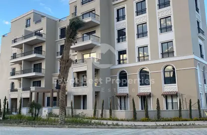 Apartment - 3 Bedrooms - 3 Bathrooms for sale in Village West - Sheikh Zayed Compounds - Sheikh Zayed City - Giza