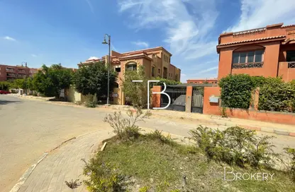 Twin House - 4 Bedrooms - 4 Bathrooms for sale in Gamal Abdel Nasser Road - Shorouk City - Cairo