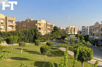 شقة - 4 غرف نوم - 3 حمامات للايجار في طريق بيفرلي هيلز - الحي السابع عشر - الشيخ زايد - الجيزة