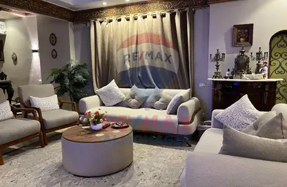 Villa - 6 Bedrooms - 6 Bathrooms for sale in Yasmine District - 14th District - Sheikh Zayed City - Giza