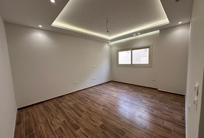 8269058 - Property Main Image