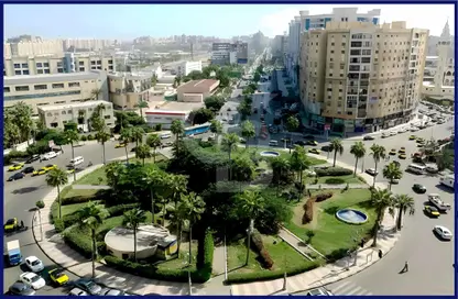 Apartment - 2 Bedrooms - 1 Bathroom for sale in Victor Emanuel Al Thaleth St. - Smouha - Hay Sharq - Alexandria