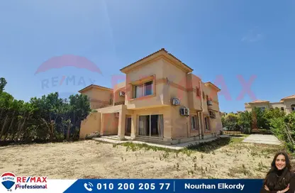 Villa - 4 Bedrooms - 3 Bathrooms for sale in Alex West - Alexandria Compounds - Alexandria