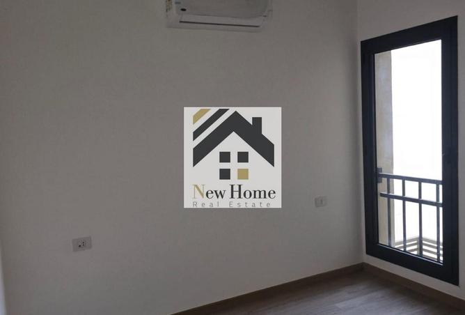 8074589 - Property Image 2