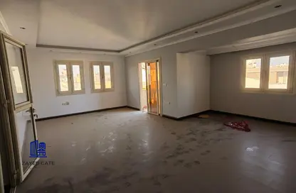 شقة - 3 غرف نوم - 2 حمامات للايجار في الحي السادس عشر - الشيخ زايد - الجيزة