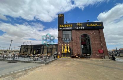 محل تجاري - استوديو - 2 حمامات للايجار في بارك ستريت - محور 26 يوليو - الشيخ زايد - الجيزة