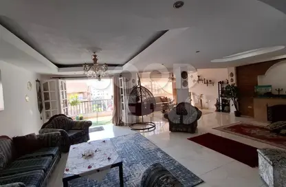 شقة - 4 غرف نوم - 2 حمامات للبيع في شارع خليل بن قلدون - ميدان الحجاز - النزهة - القاهرة