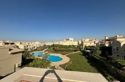 فيلا - 4 غرف نوم - 5 حمامات للبيع في الباتيو - الطريق الدائري - مدينة 6 أكتوبر - الجيزة