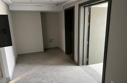 عيادة - استوديو - 1 حمام للايجار في نيو جيزة - طريق مصر اسكندرية الصحراوي - مدينة 6 أكتوبر - الجيزة