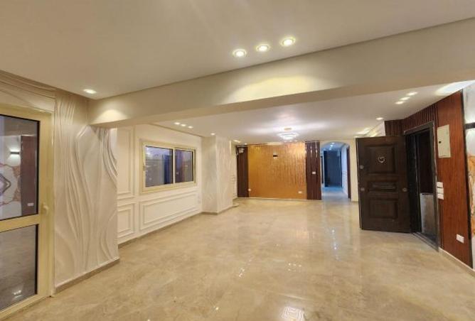 8249351 - Property Main Image