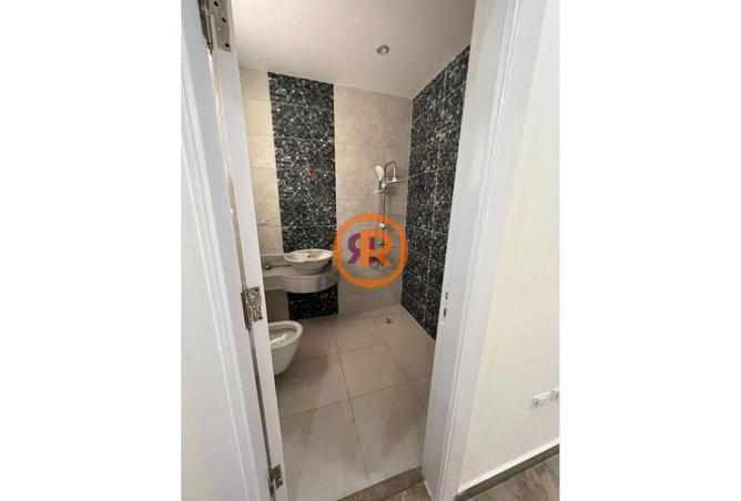 8244242 - Property Image 3