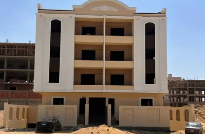Apartment - 3 Bedrooms - 2 Bathrooms for sale in Bait Alwatan - The 5th Settlement - New Cairo City - Cairo