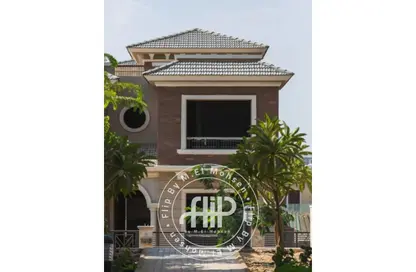 Villa - 6 Bedrooms - 7 Bathrooms for sale in New Giza - Cairo Alexandria Desert Road - 6 October City - Giza