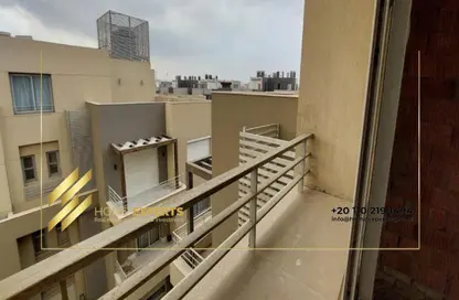 Penthouse - 4 Bedrooms - 5 Bathrooms for sale in Palm Hills Village Avenue - North Investors Area - New Cairo City - Cairo