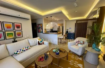 شقة - 3 غرف نوم - 3 حمامات للبيع في زيد إيست - كمبوندات التجمع الخامس - التجمع الخامس - مدينة القاهرة الجديدة - القاهرة