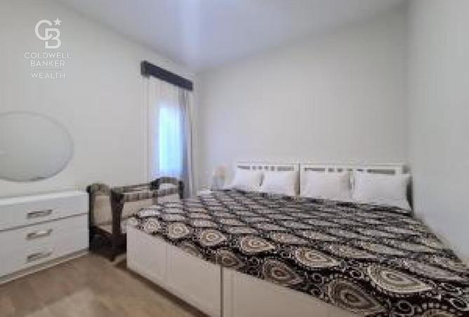 8251856 - Property Image 3