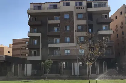 Apartment - 3 Bedrooms - 3 Bathrooms for sale in South Lotus - El Lotus - New Cairo City - Cairo