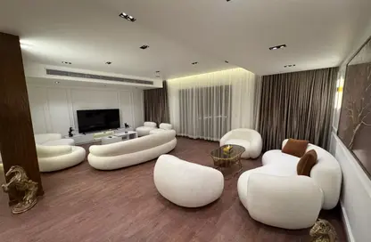 Villa - 4 Bedrooms - 5 Bathrooms for rent in Privado - Madinaty - Cairo