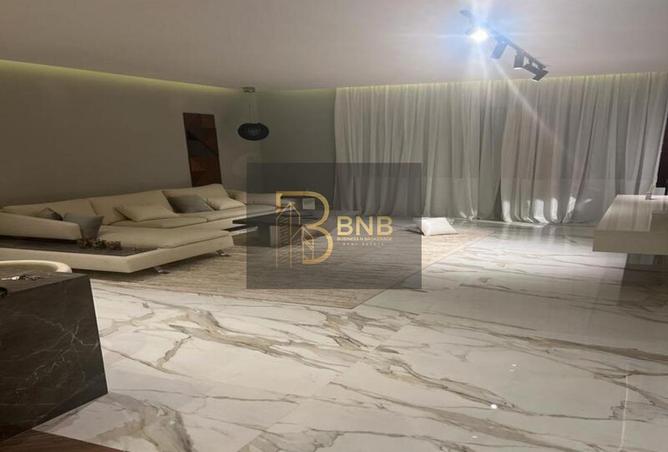 8019288 - Property Image 3