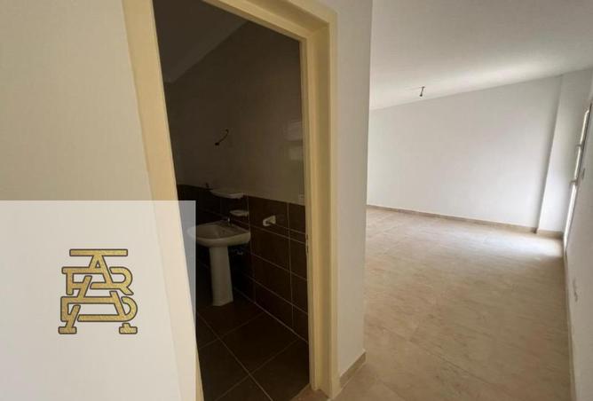 8372752 - Property Image 3