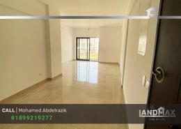 Apartment - 3 bedrooms - 2 bathrooms for للايجار in Fifth Square - North Investors Area - New Cairo City - Cairo