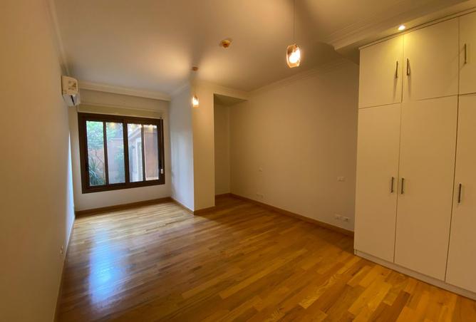 8072630 - Property Image 3