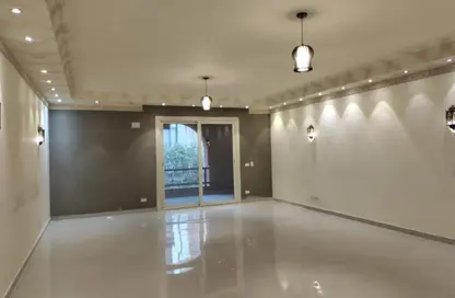 Apartment - 3 Bedrooms - 3 Bathrooms for rent in Green 3 - 2nd District - Sheikh Zayed City - Giza