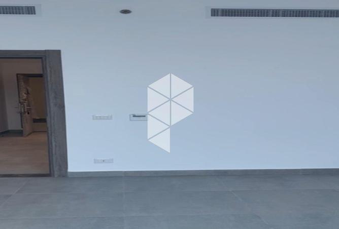 8065980 - Property Image 2