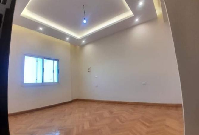 8182157 - Property Image 2