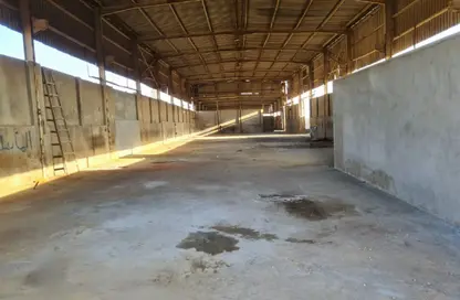 Factory - Studio - 4 Bathrooms for rent in Abou Rawash - Cairo