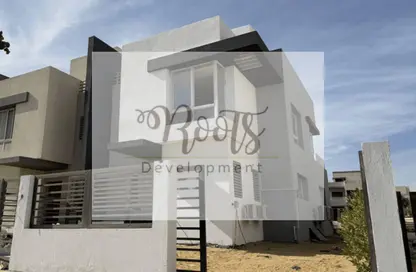 Villa - 4 Bedrooms - 4 Bathrooms for sale in Hyde Park - 5th Settlement Compounds - The 5th Settlement - New Cairo City - Cairo