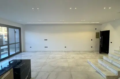 Penthouse - 2 Bedrooms - 3 Bathrooms for sale in Patio Casa - El Patio - El Shorouk Compounds - Shorouk City - Cairo