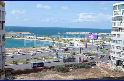 Apartment - 3 Bedrooms - 3 Bathrooms for sale in Mahmoud Al Deeb St. - Zezenia - Hay Sharq - Alexandria