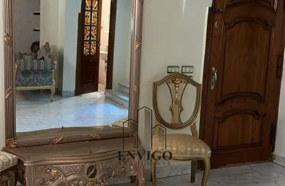 شقة - 3 غرف نوم - 2 حمامات للبيع في شارع حلمي حسن علي - المنطقة الثامنة - مدينة نصر - القاهرة